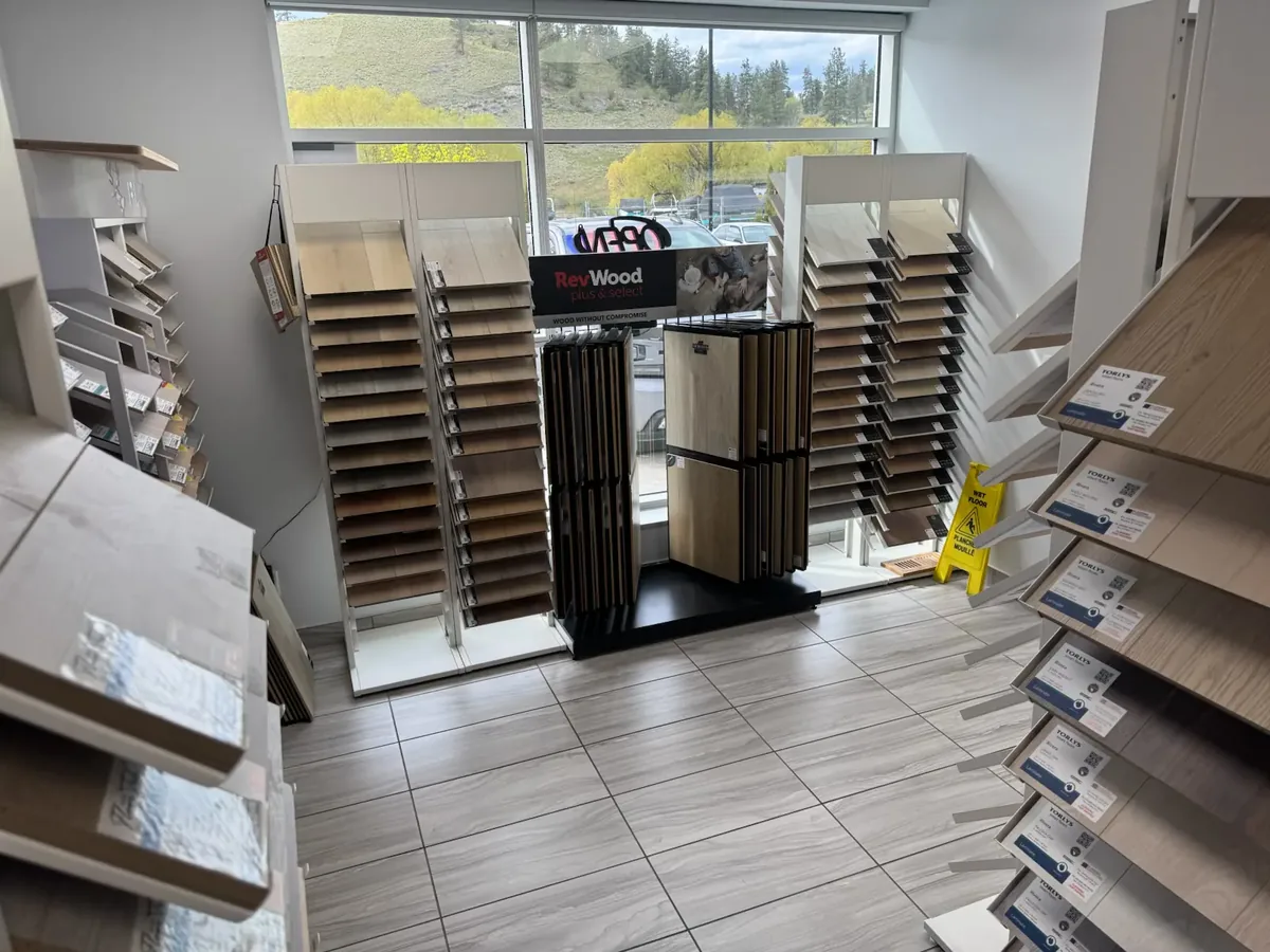 Vinyl Plank display 5 — Kelowna Flooring Superstore showroom