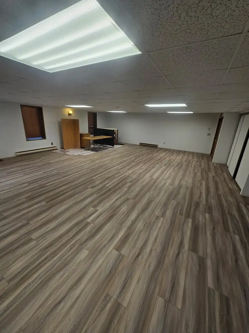 Commercial display 5 — Kelowna Flooring Superstore showroom